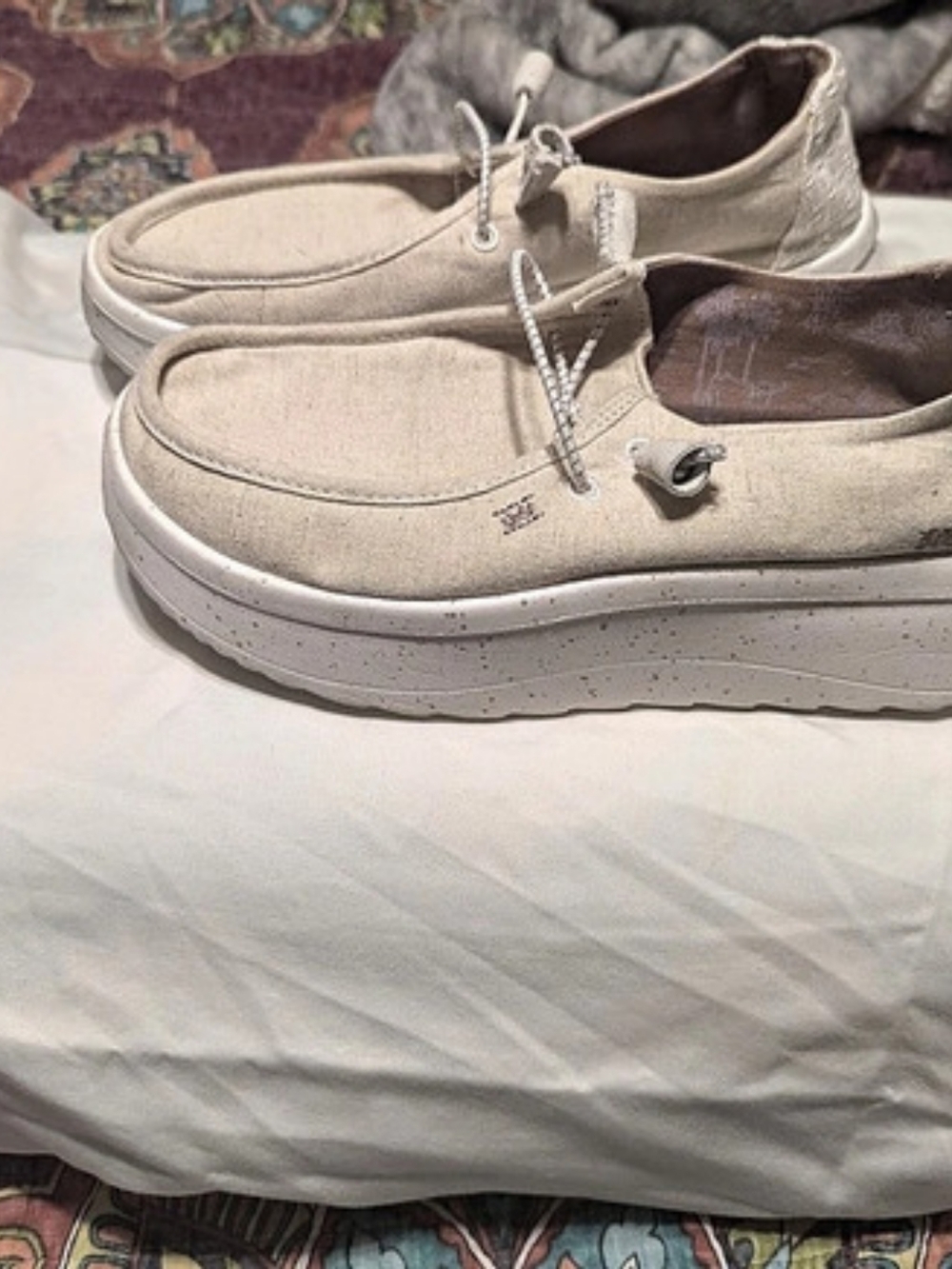 Hey Dude Wendy Rise Women's Sneakers US 9 Cream & White